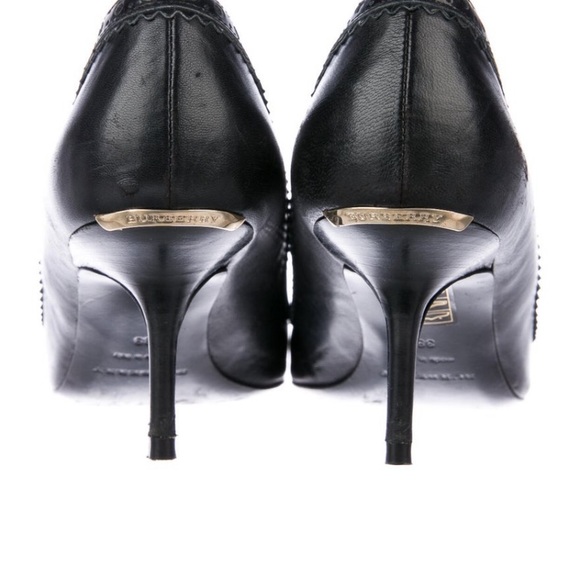 Burberry Leather Lasercut Accent Pumps - Picture 2 of 5